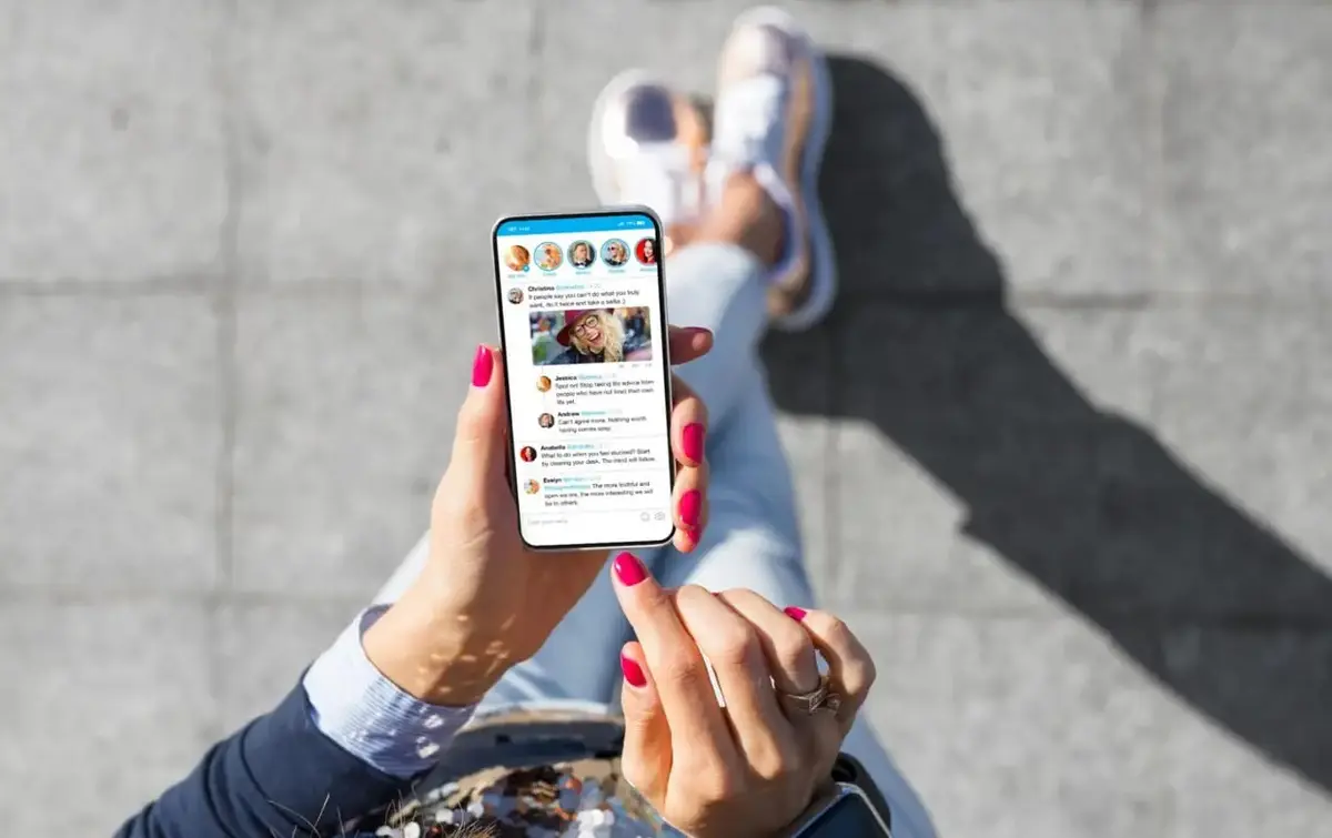 blog-Mobile-Social@2x